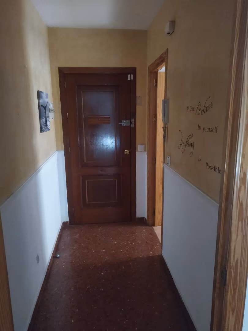 Piso en  Calle Escritor Jiménez Lora 49