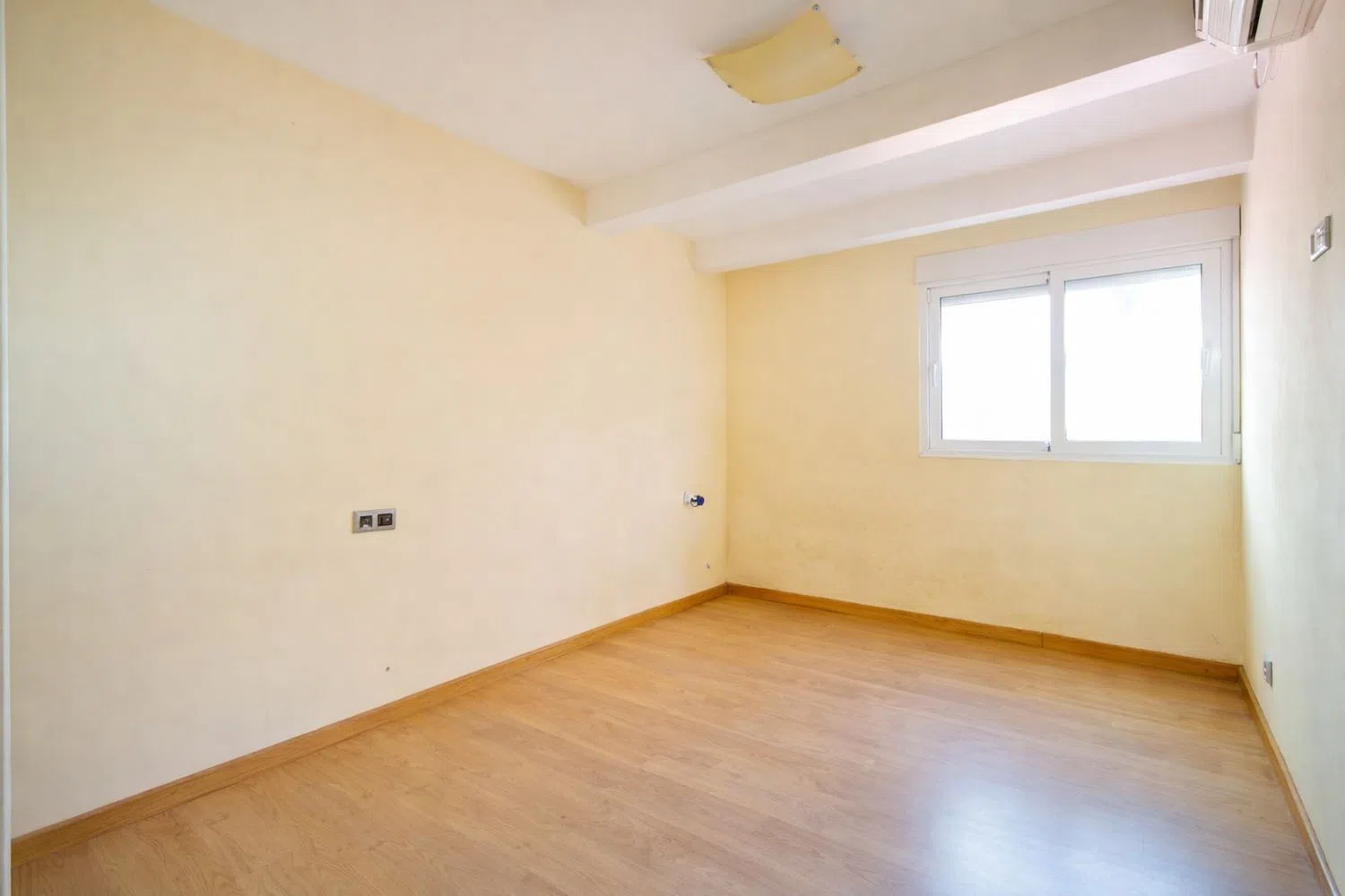 Piso en calle d'Amadeu de Savoia, 19 - Foto 10