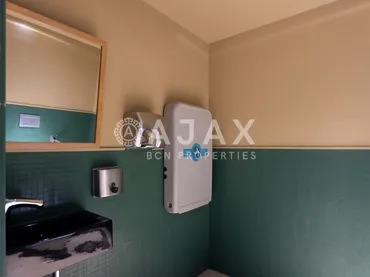 Local comercial en  Carrer de Mandri - Foto 17