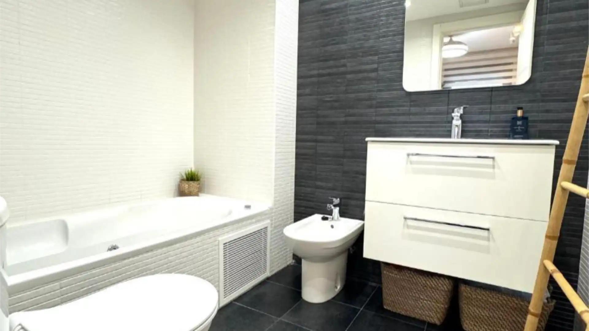 Piso en  Carrer de Vicent Andrés Estellés 14 - Foto 5