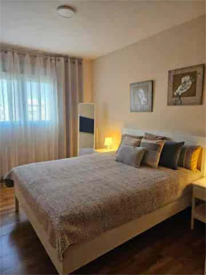 Piso en Hospital Negrín - Foto 3