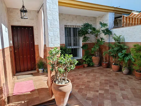 Chalet adosado en Calle Constantino Ponce de la Fuente, 135 - Foto 1