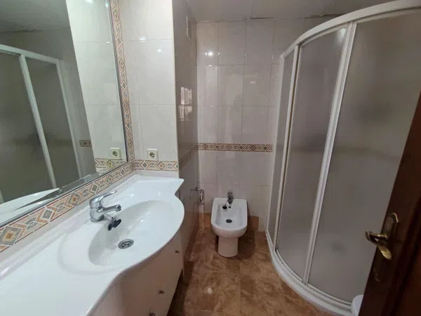 Piso en Valdeolleros - Zumbacón - Camping - Foto 10