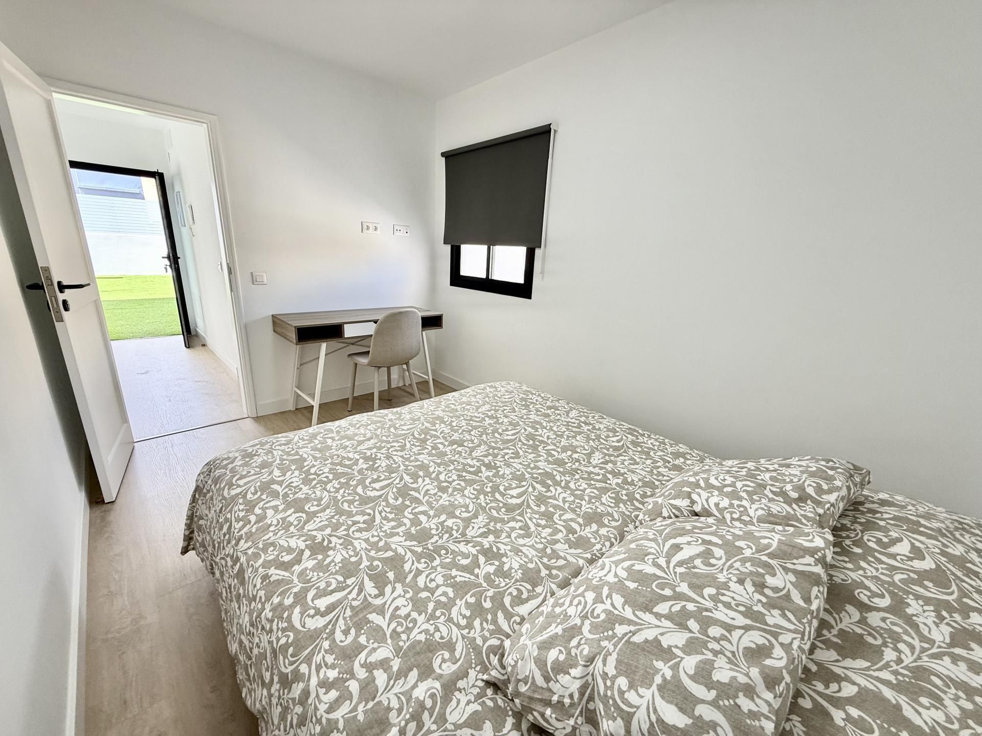 Piso en  Calle Salvador Calderón 10 - Foto 12