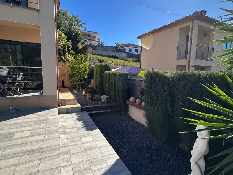 Chalet en  Carrer de la Via Làctia 173 - Foto 6