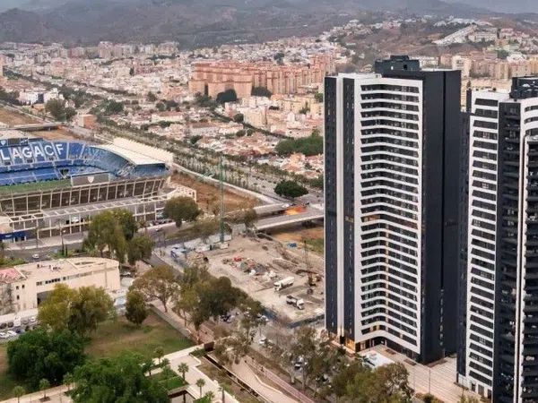 Piso en Paseo Martiricos - Foto 1