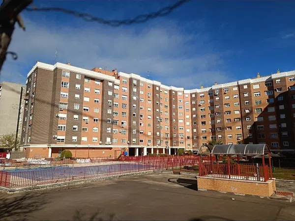 Piso en calle Río Segura, 28