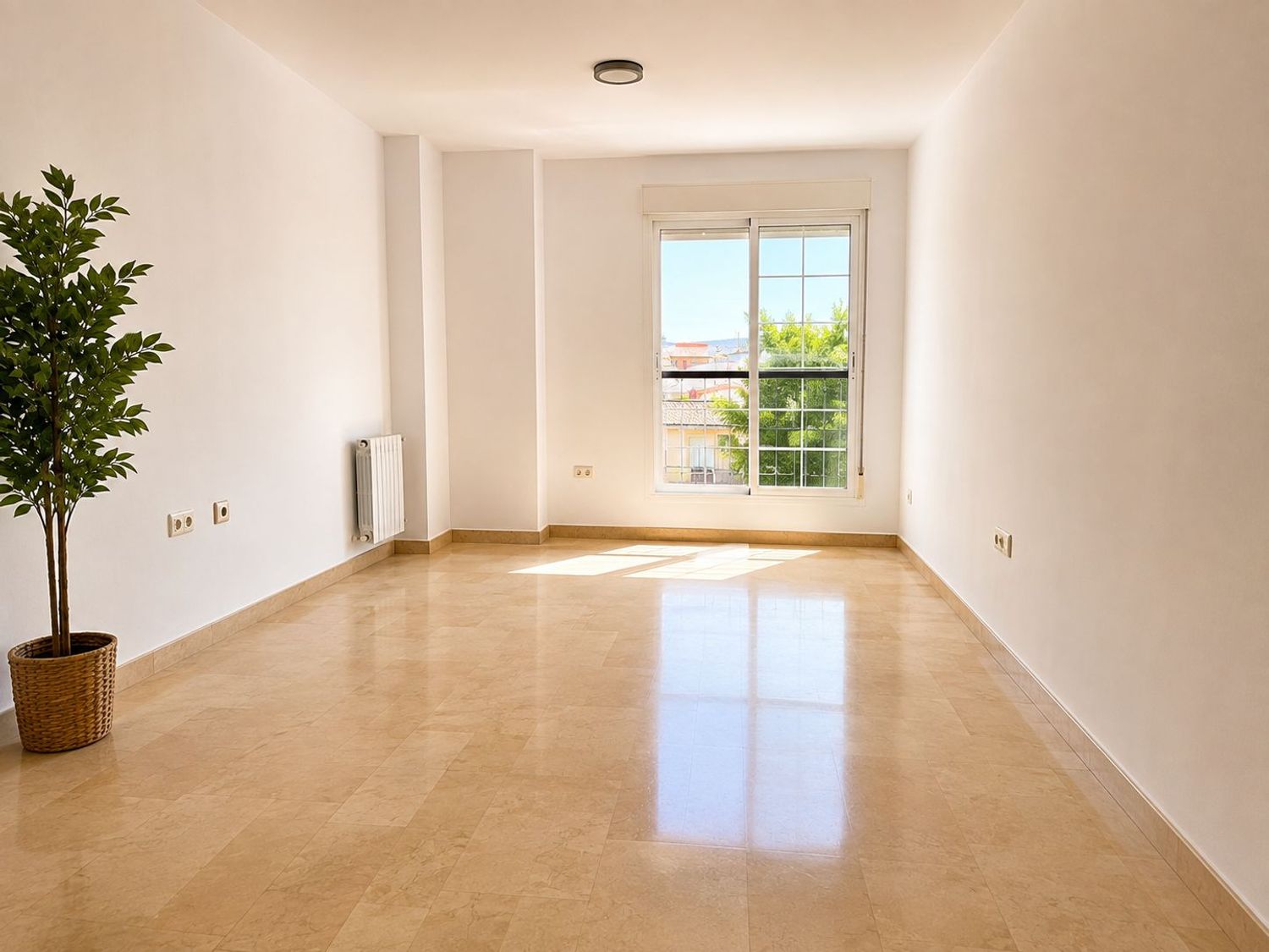 Piso en Avenida Ramón y Cajal, 10 - Foto 2