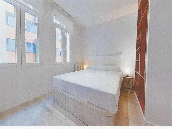 Estudio en calle Gran Vía, 45 - Foto 2