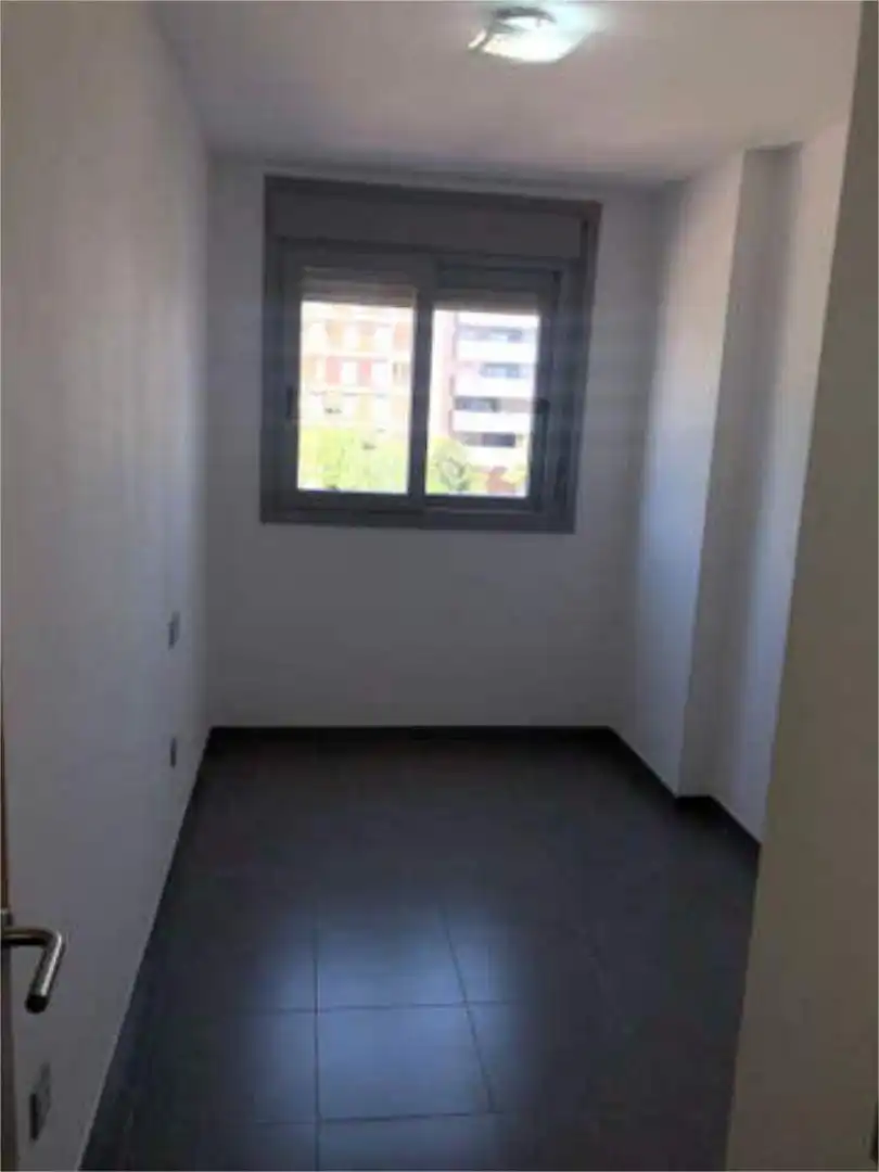 Piso en Juan de Borbon - Foto 8