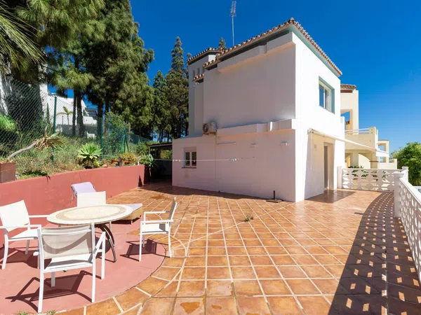 Casa o chalet independiente en Avenida de los Alisos, 19 - Foto 1