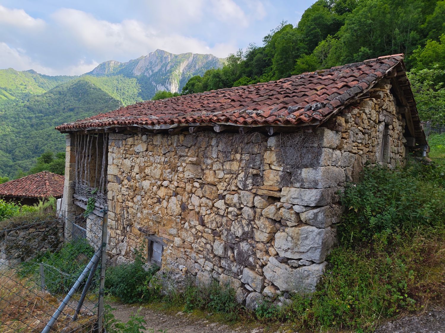 Casa rural en Fabar, Proaza s/n - Foto 2