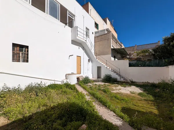 Chalet adosado en Barrio Son Cotoner - Foto 1