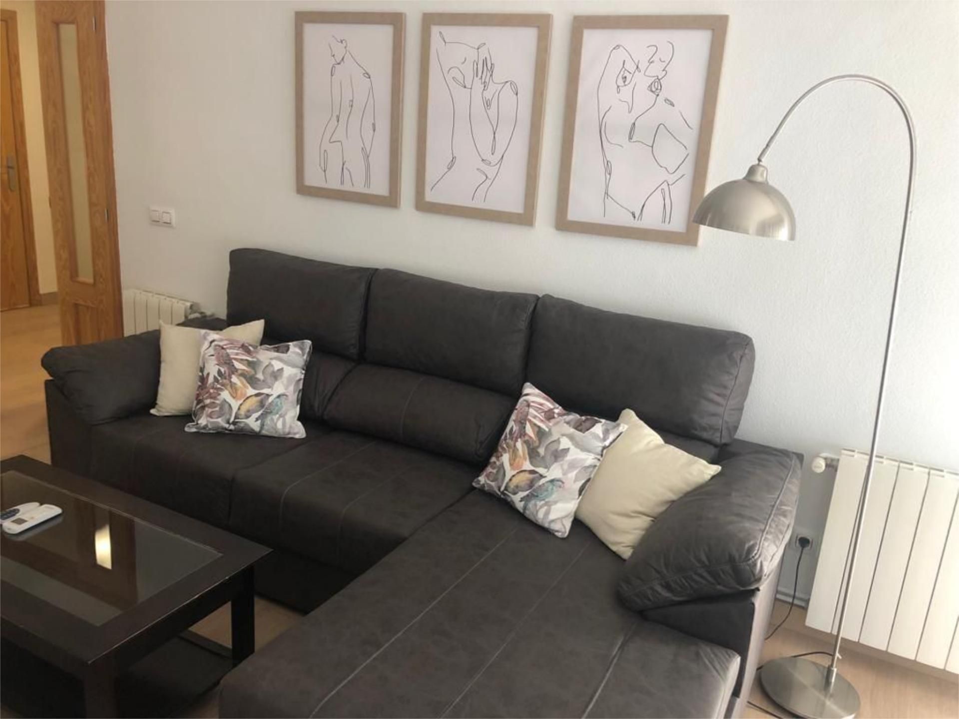 Piso en  Calle Pintor Muñoz Barberán 3 - Foto 3