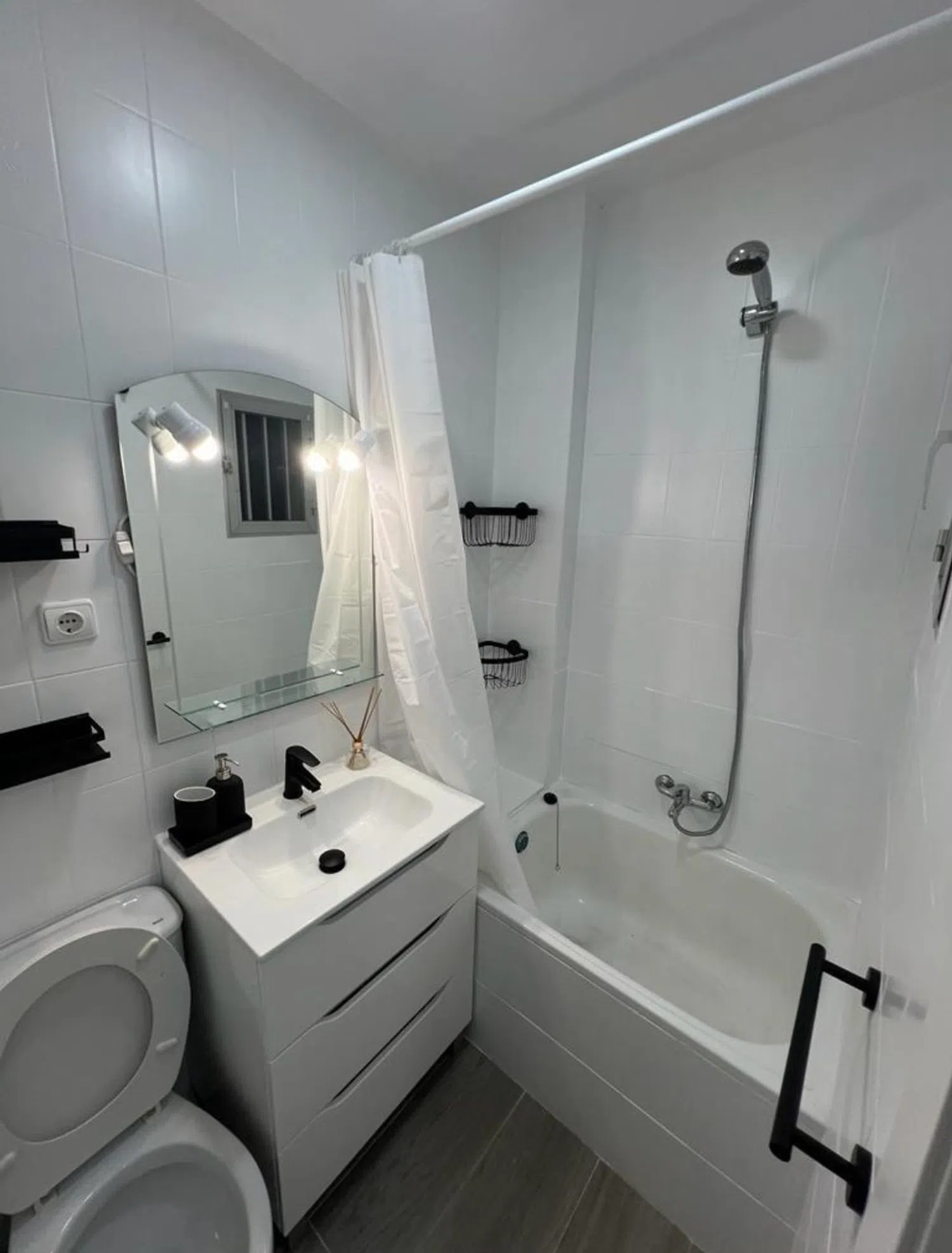 Piso en calle de Pradoluengo, 123 - Foto 20