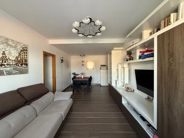 Piso en avenida de Buenos Aires, 2