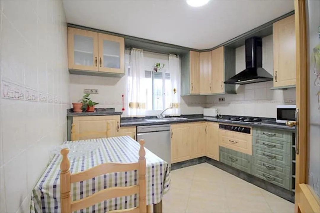 Casa adosada en Garaita - Foto 2