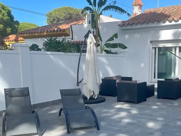Chalet adosado en Avenida del Cantábrico, 14, La Barrosa - Foto 1