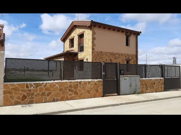 Casa o chalet independiente en Calle Navahorcajo, 17 - Foto 2