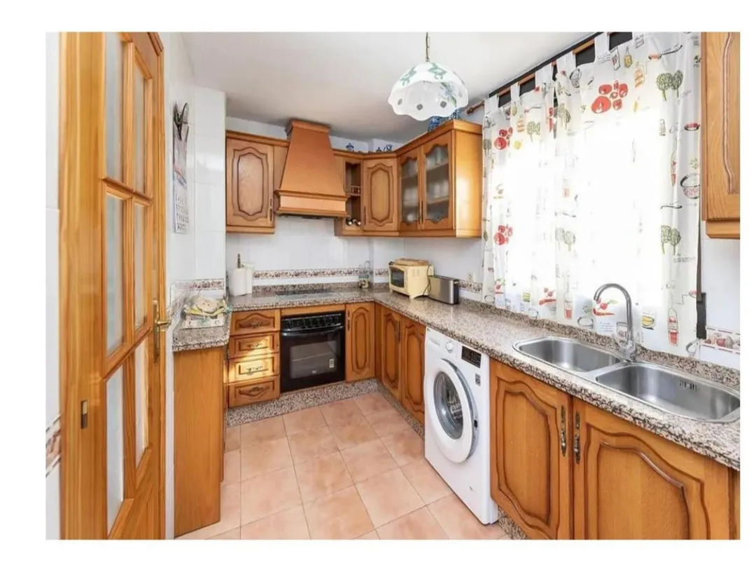 Piso en  Calle Aljibe Alto 11 - Foto 5