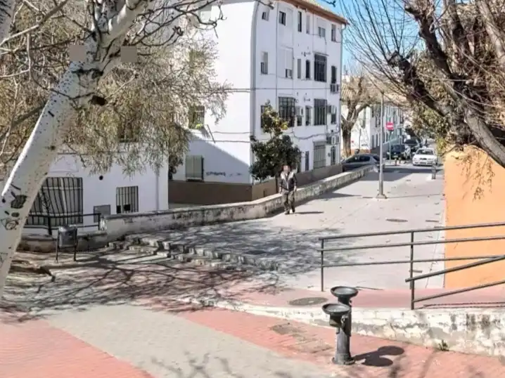 Piso en  Plaza de Miguel Hernández 8 - Foto 2