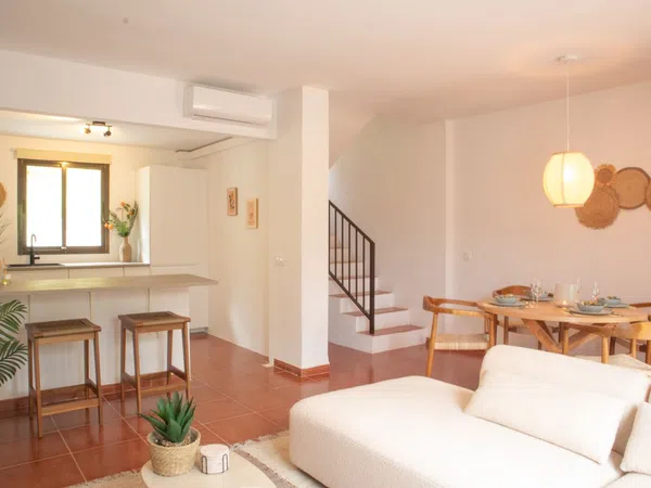 Chalet adosado en Los Cortijos de la Bahia, 42, Bahía de Casares, Bahía de Casares - Foto 6
