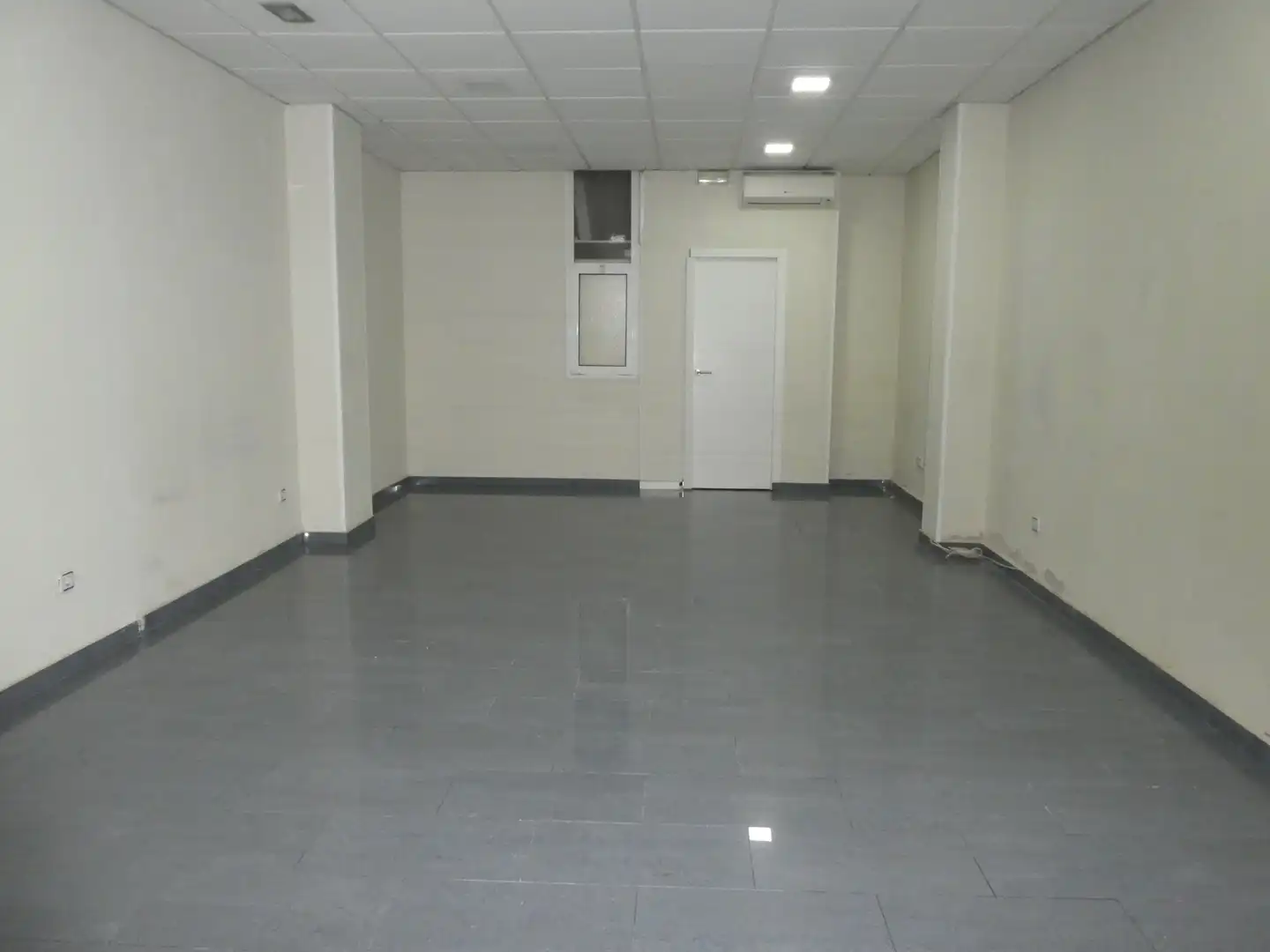 Local comercial en Santa Coloma de Gramenet - Foto 4