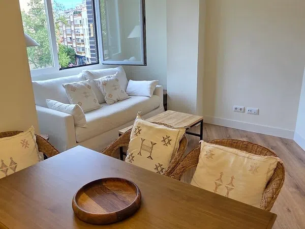 Piso en calle de Juan Bravo, 70