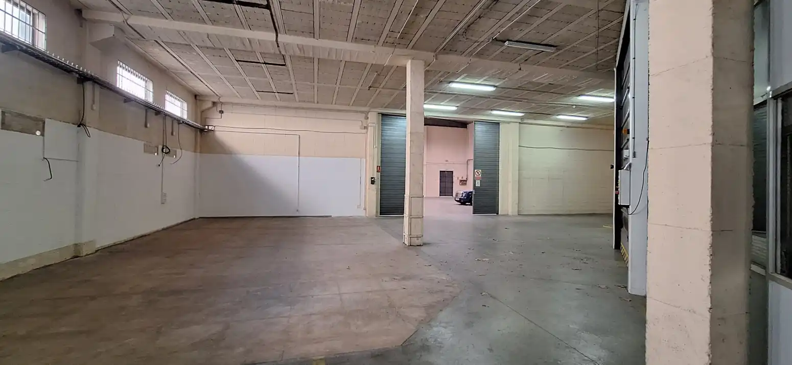 Nave Industrial en  L´Hospitalet de Llobregat - Carrer Motors - Foto 3