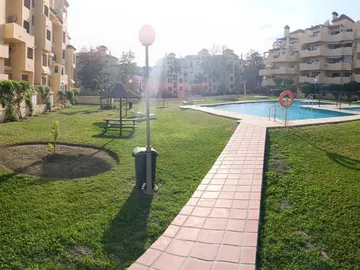Piso en  Calle Alfarnate 9 - Foto 3