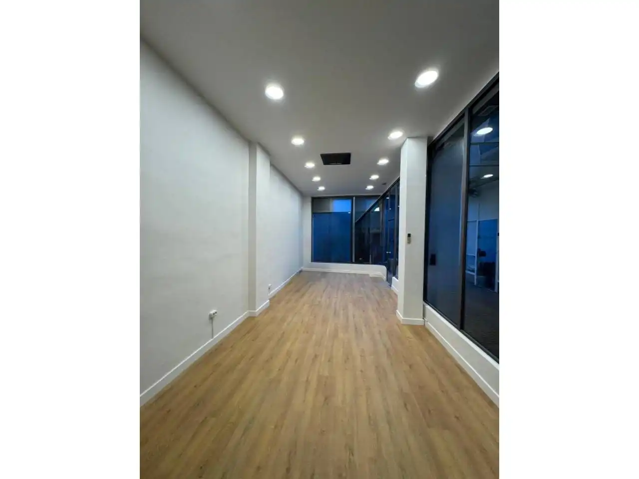 Local comercial en  Calle Santa María - Foto 5