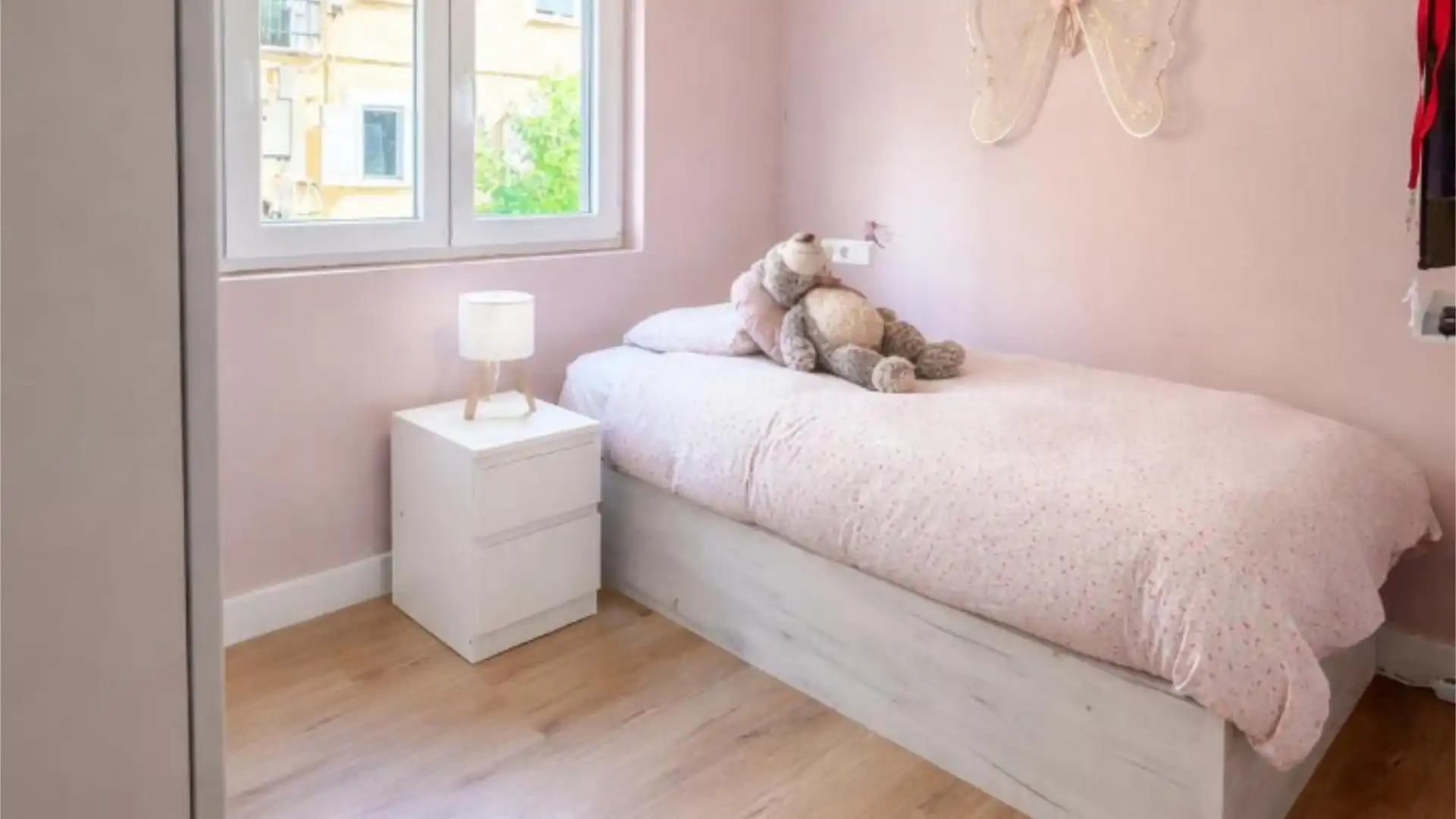 Piso en  Carrer del Llac Enol 10 - Foto 9