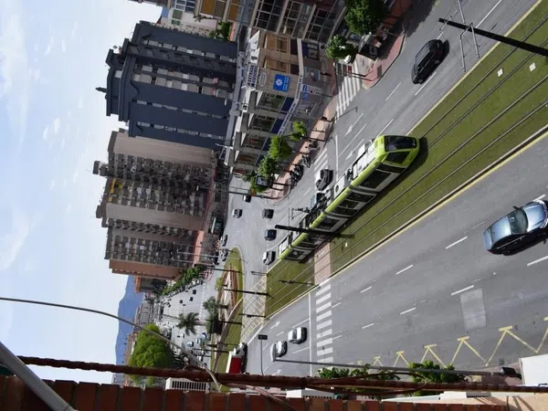 Piso en ronda de Levante, 15