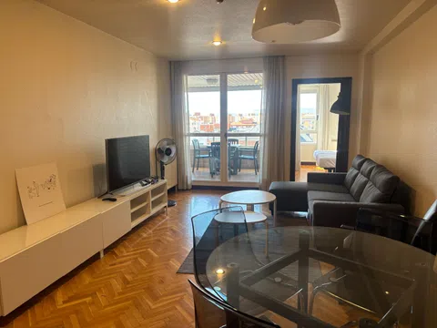 Piso en calle de Irunlarrea, 6