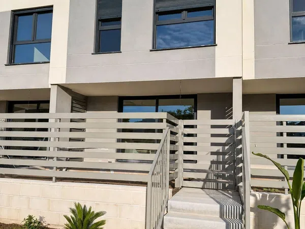 Chalet adosado en Avenida Cortes de Medio s/n - Foto 6