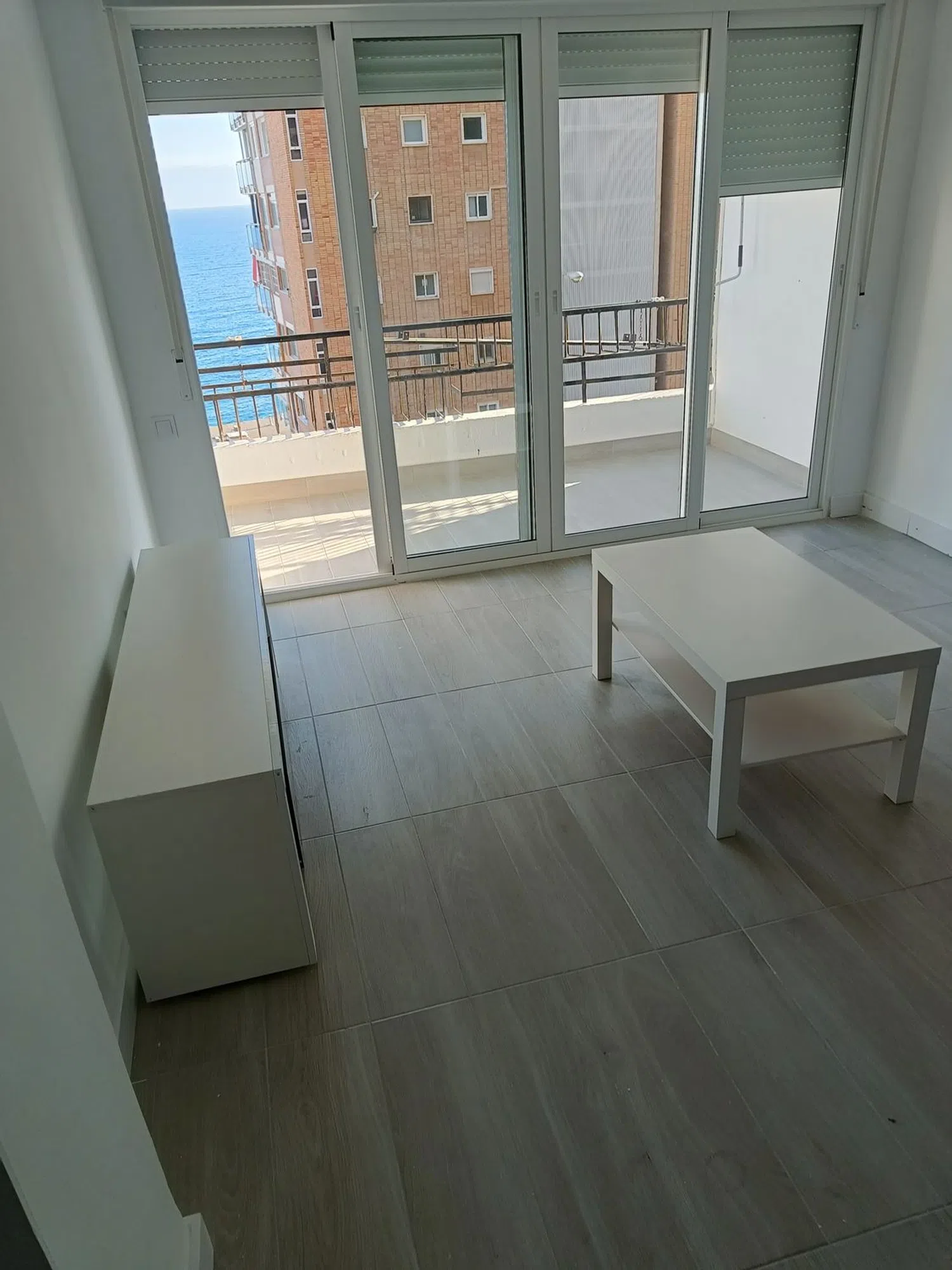 Piso en calle Villajoyosa, 99 - Foto 2