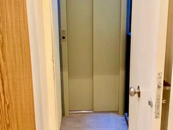 Piso en calle de les Carretes, 41