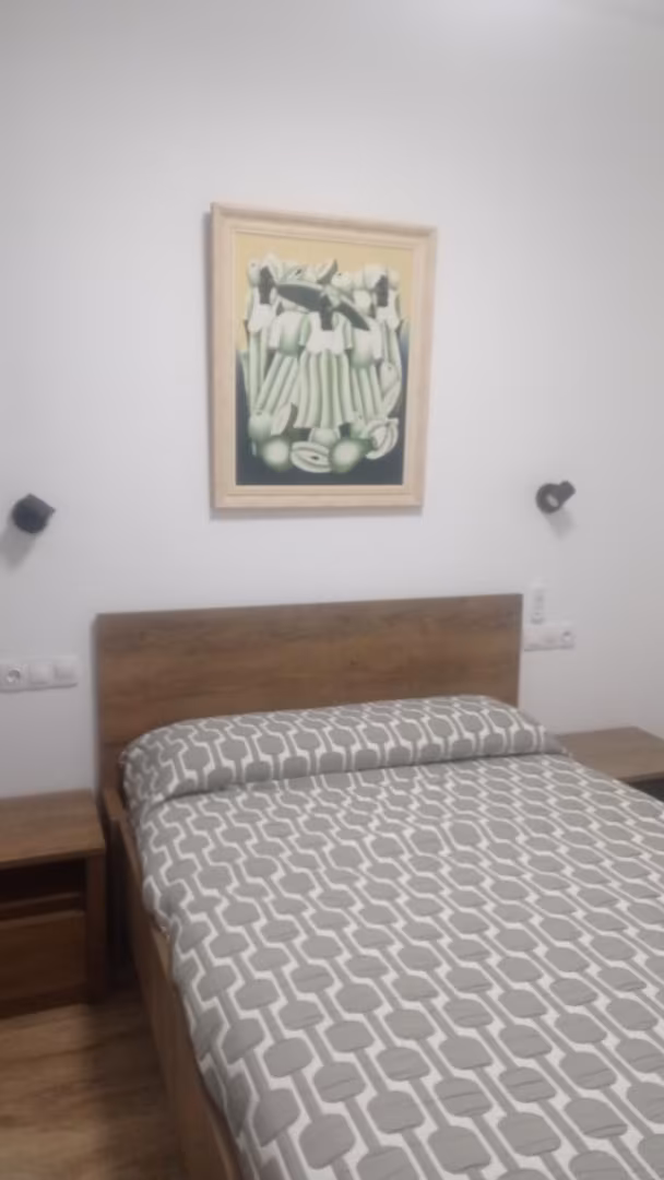 Piso en  Calle Juan de Gortz 1