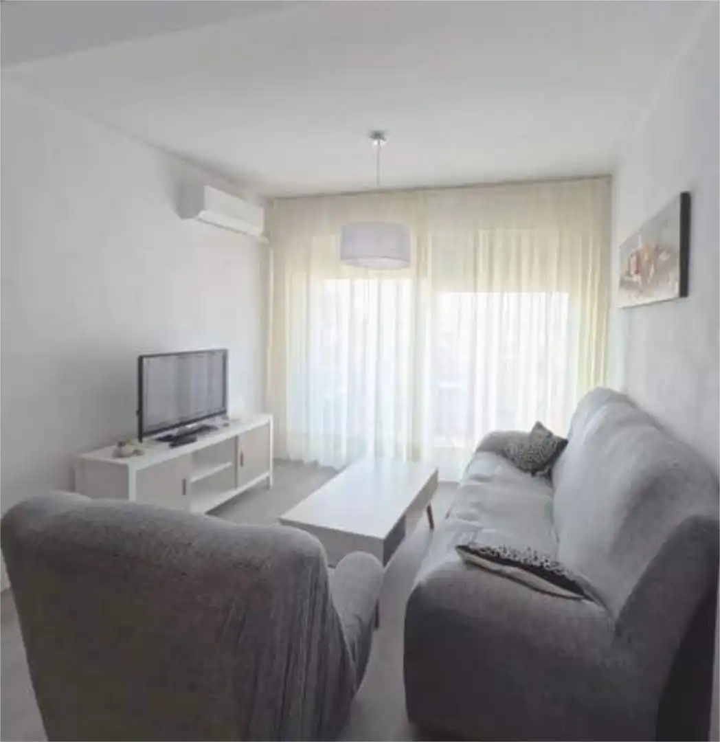 Piso en Ciudad Jardín - Foto 1