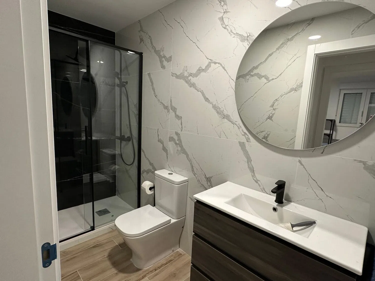 Estudio en calle de la Infanta Mercedes, 46 - Foto 4