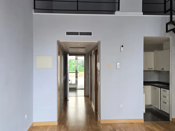 Dúplex en calle de Palos de la Frontera, Madrid, 16