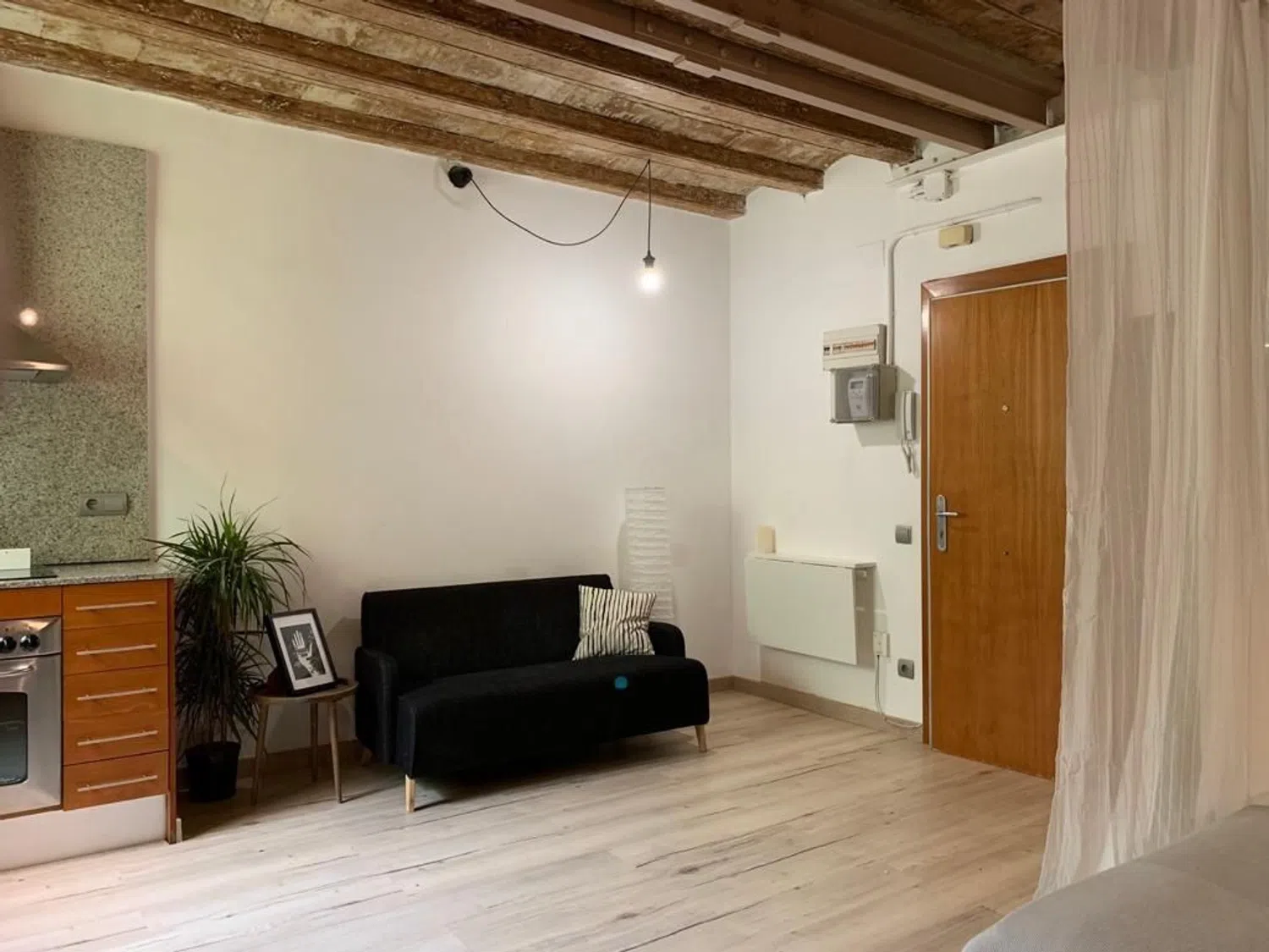 Estudio en rambla del Raval, 36 - Foto 13