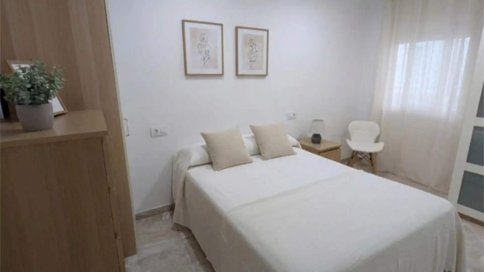 Piso en  Avenida de los Almogávares 28 - Foto 2