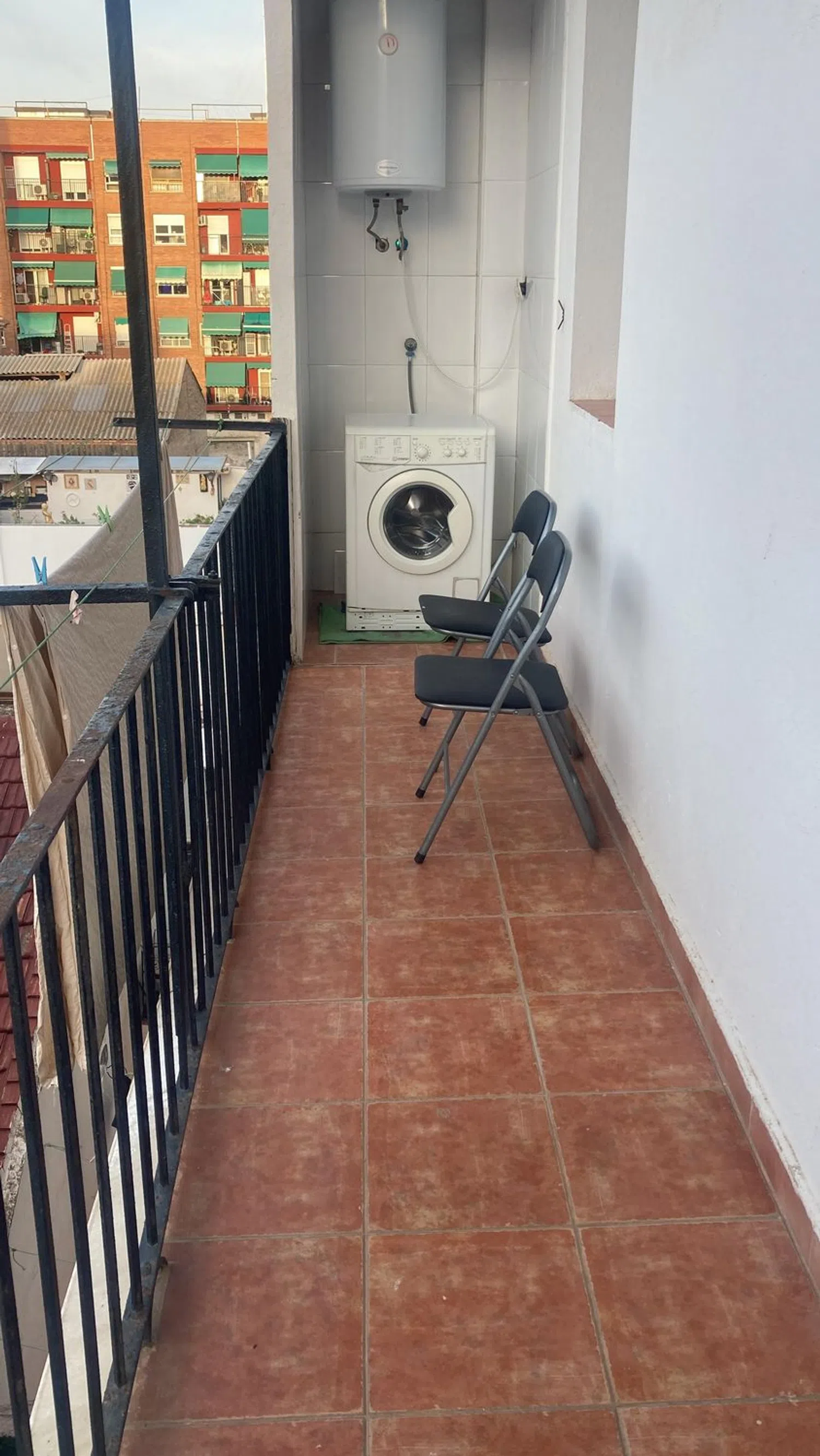 Piso en calle de les Illes Canàries, 215 - Foto 8