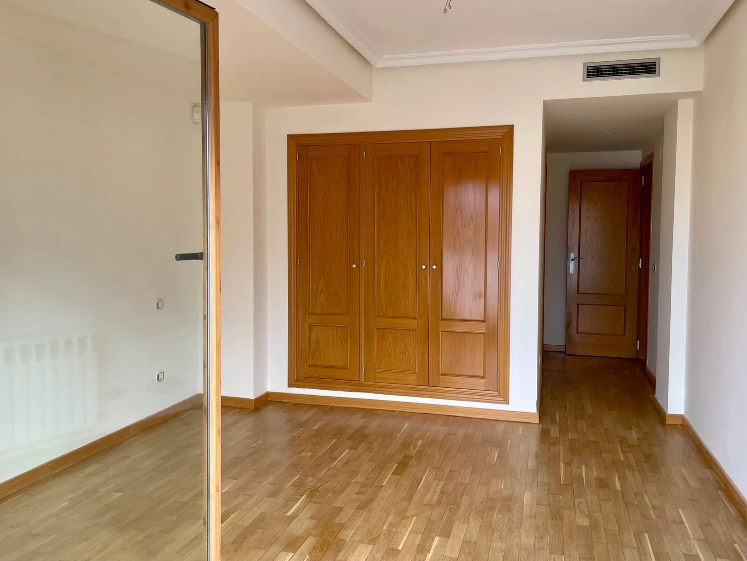 Piso en calle de los Monasterios de Suso y Yuso, 67 - Foto 11