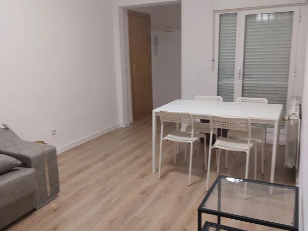 Piso en calle carlos arniches, 18