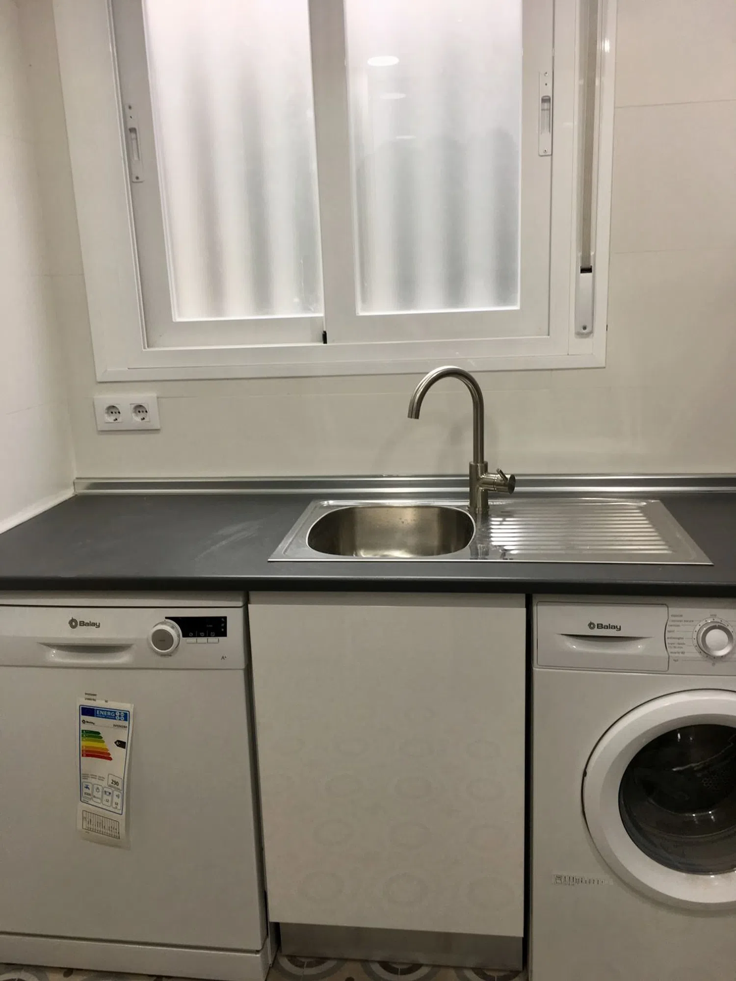 Chalet adosado en calle de Gomeznarro, 324 - Foto 4