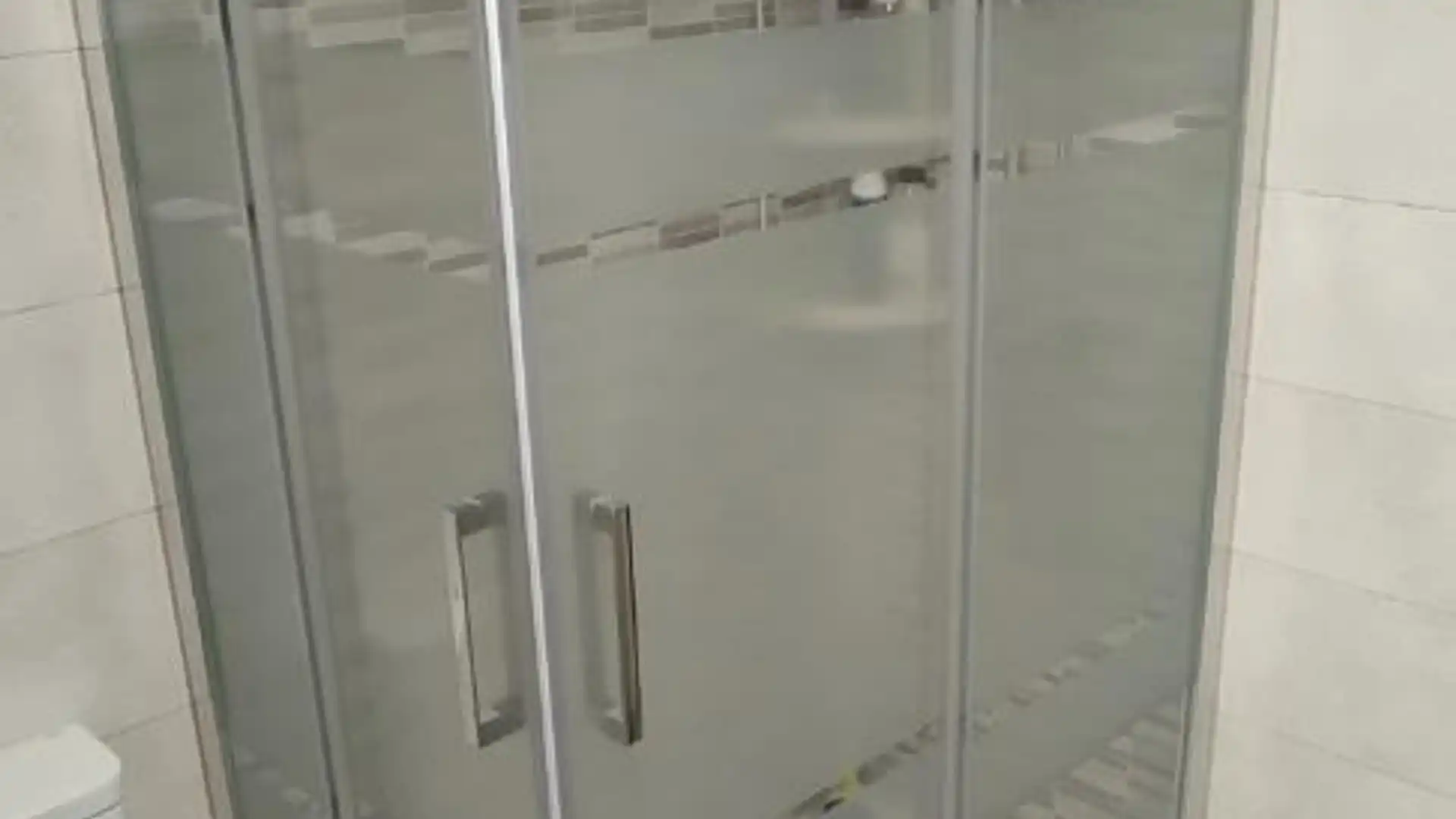 Piso en  Calle Reina Victoria 21 - Foto 23