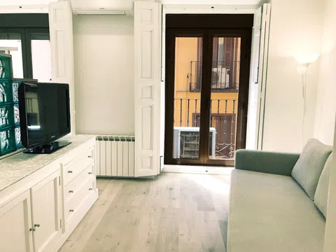 Piso en calle de Barcelona, 3