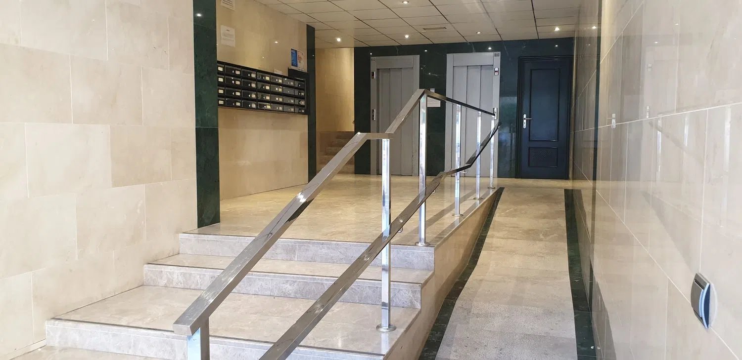 Piso en calle Luis Braille, 1 - Foto 1